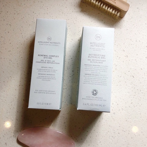 Intelligent Nutrients Set - Ani-aging skincare - Picture 2 of 2